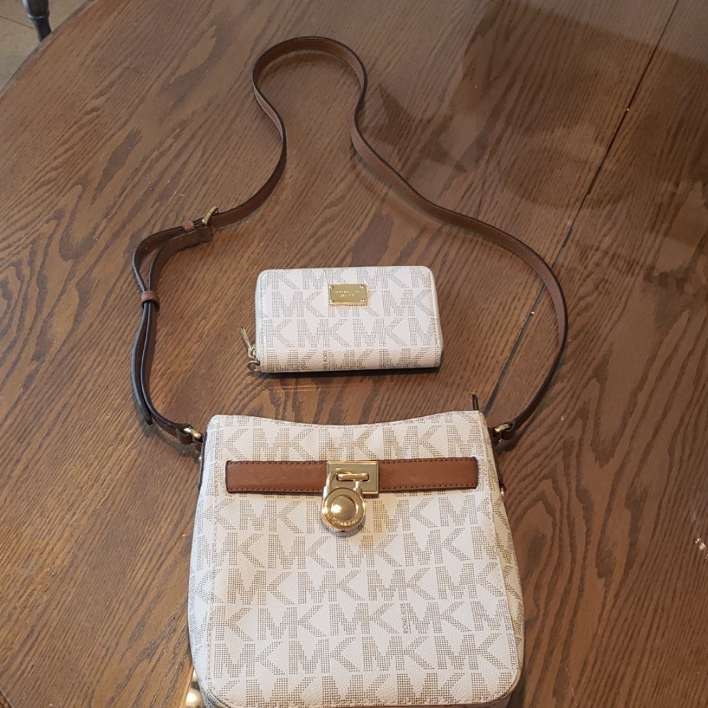 Michael kors and matching wallet